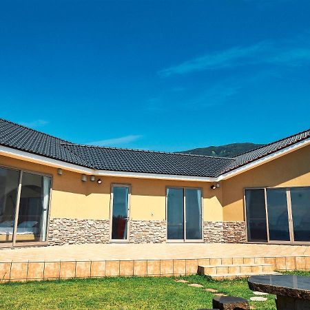 Resort Villa Miko Oshima Экстерьер фото